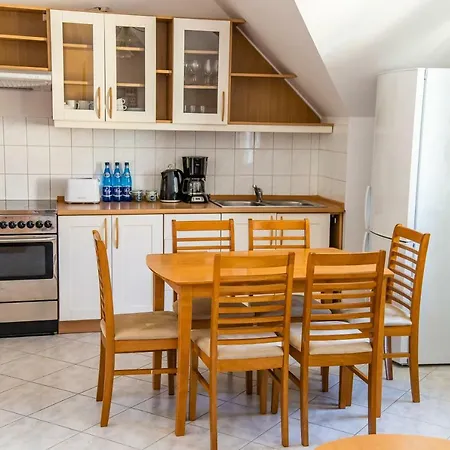 3-bedroom Plac Neptuna By Renters Miedzyzdroje