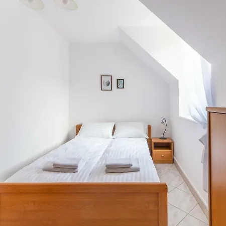 3-bedroom Plac Neptuna By Renters *