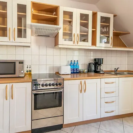 3-bedroom Plac Neptuna By Renters Apartman Międzyzdroje