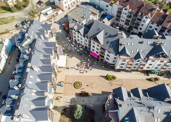 公寓 3-bedroom Plac Neptuna By Renters 米兹多洛杰